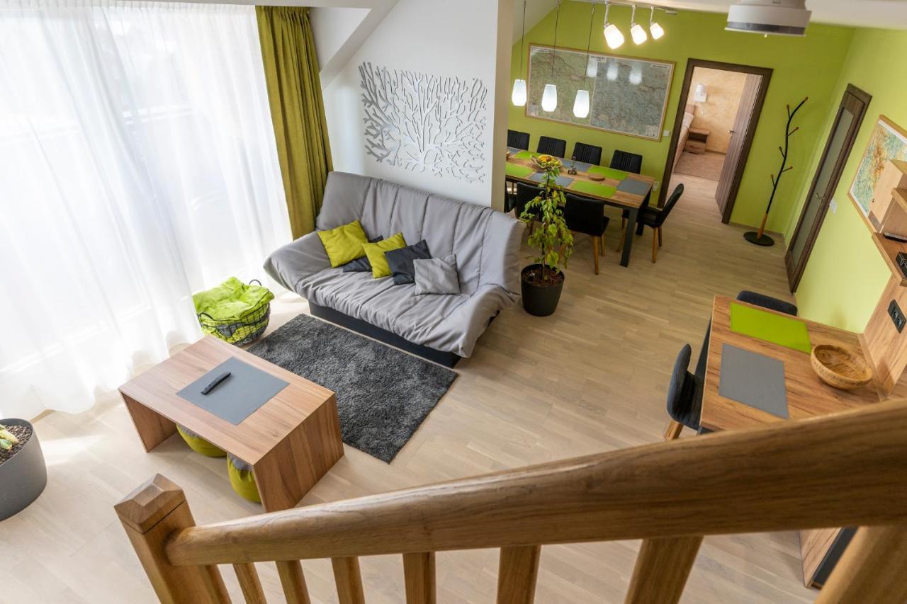 Apartman Horni Misecky - Luxusni Ubytovani Pro Dve Rodiny S Detmi Bagian luar foto