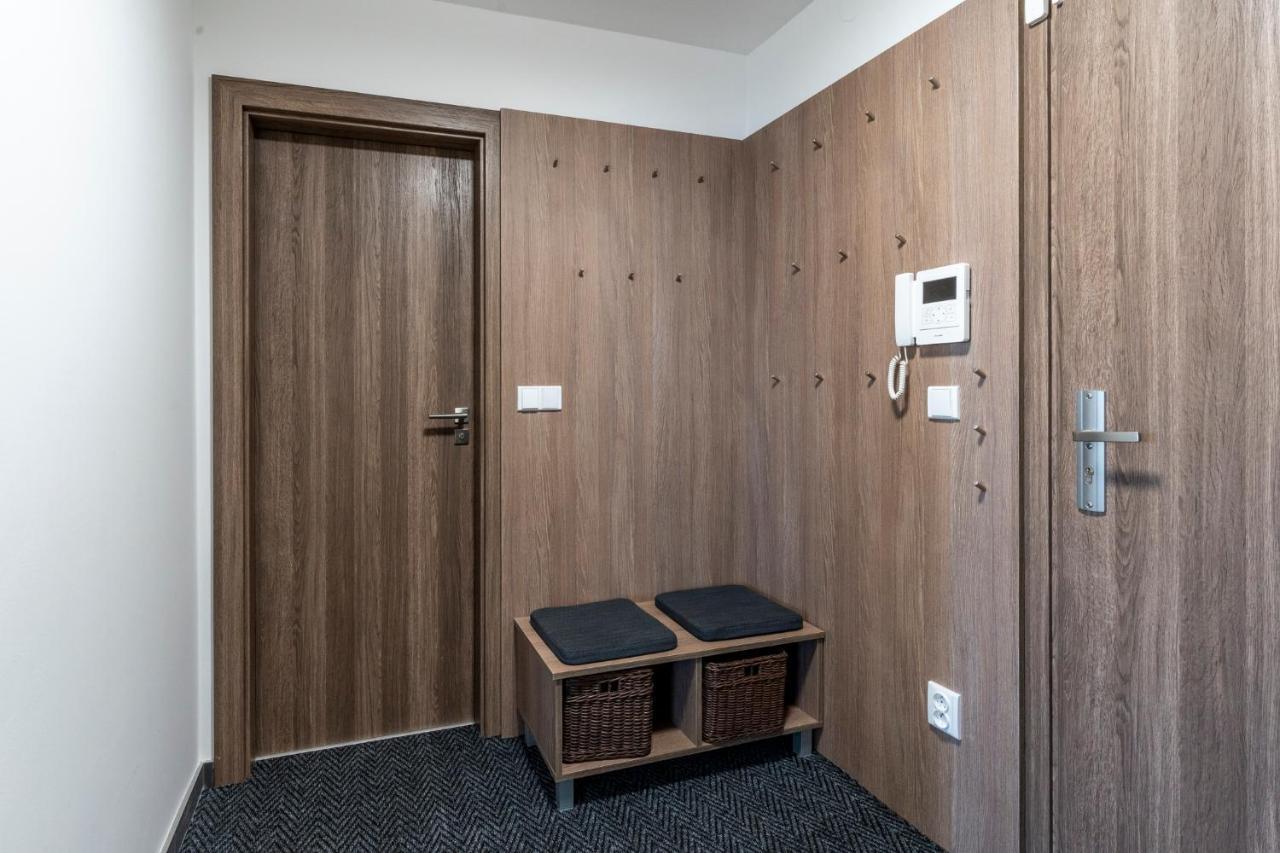 Apartman Horni Misecky - Luxusni Ubytovani Pro Dve Rodiny S Detmi Bagian luar foto