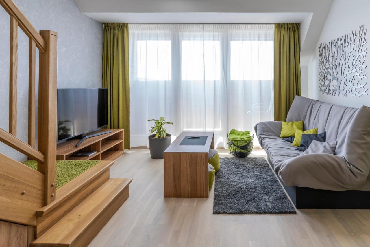 Apartman Horni Misecky - Luxusni Ubytovani Pro Dve Rodiny S Detmi Bagian luar foto